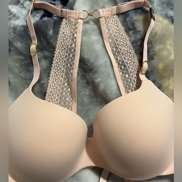 NWT Victoria Secret Cloud bra - Picture 2 of 14